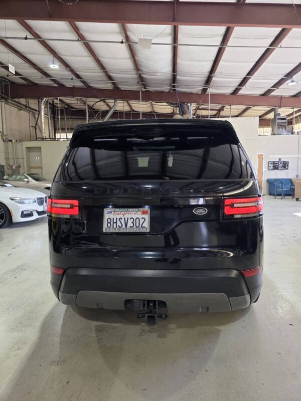 2017 Land Rover Discovery First Edition