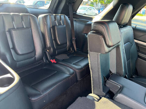 2016 Ford Explorer Sport