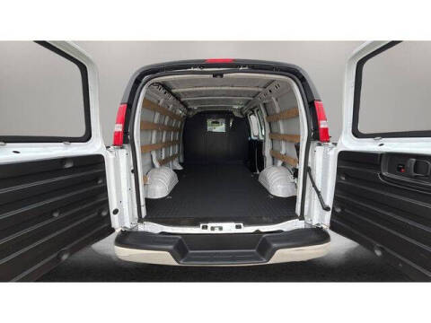 2024 GMC Savana 2500