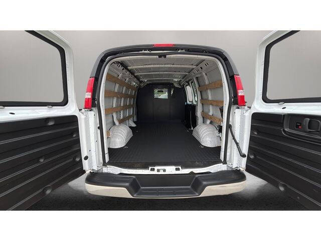 2024 GMC Savana 2500