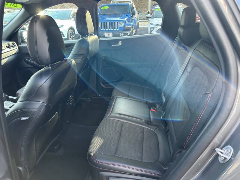 2023 Ford Escape ST-Line