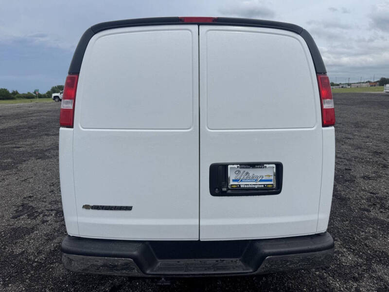 2026 Chevrolet Express 2500