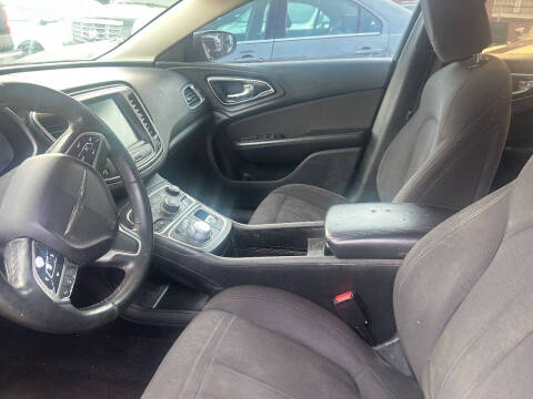 2015 Chrysler 200 Limited