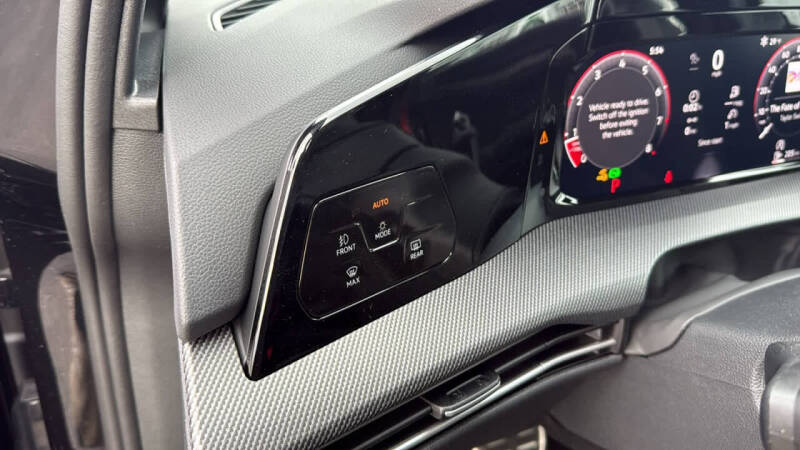 2026 Volkswagen Golf GTI Autobahn