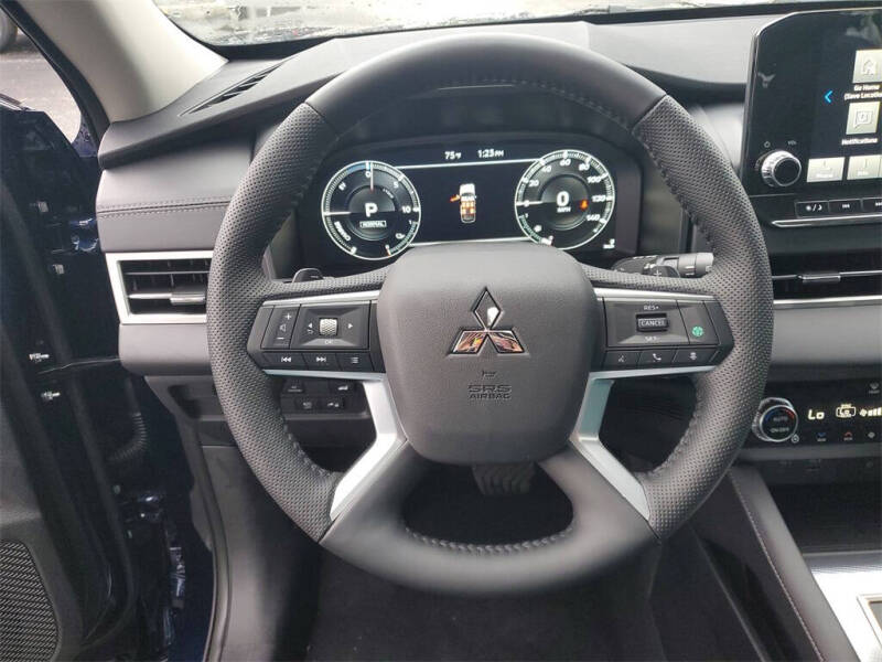 2025 Mitsubishi Outlander PHEV SEL