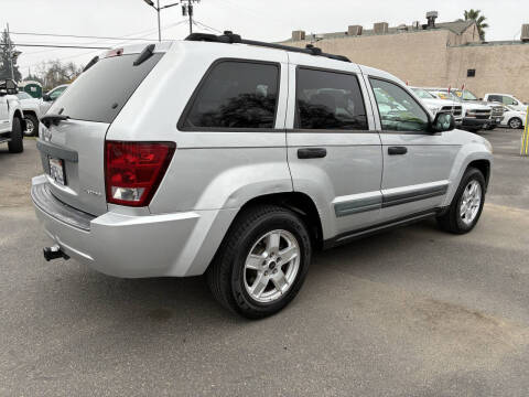 2005 Jeep Grand Cherokee Laredo