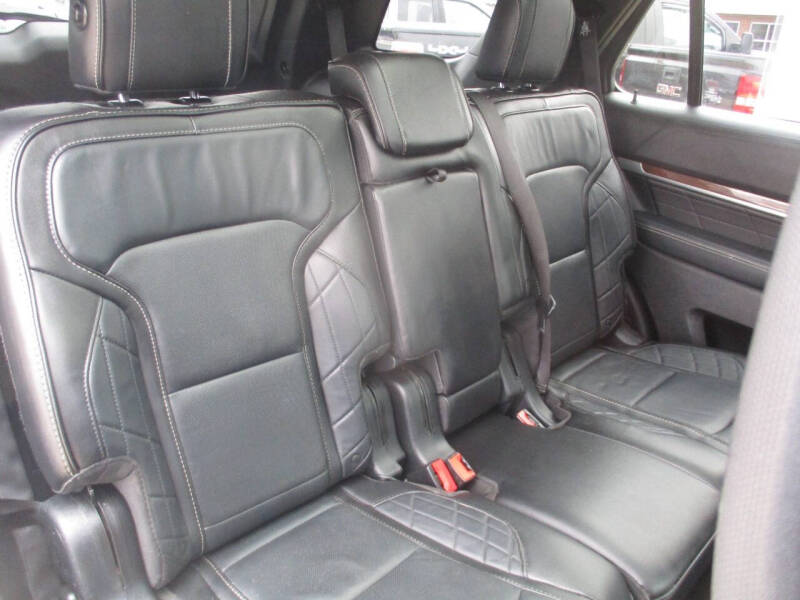 2017 Ford Explorer Platinum