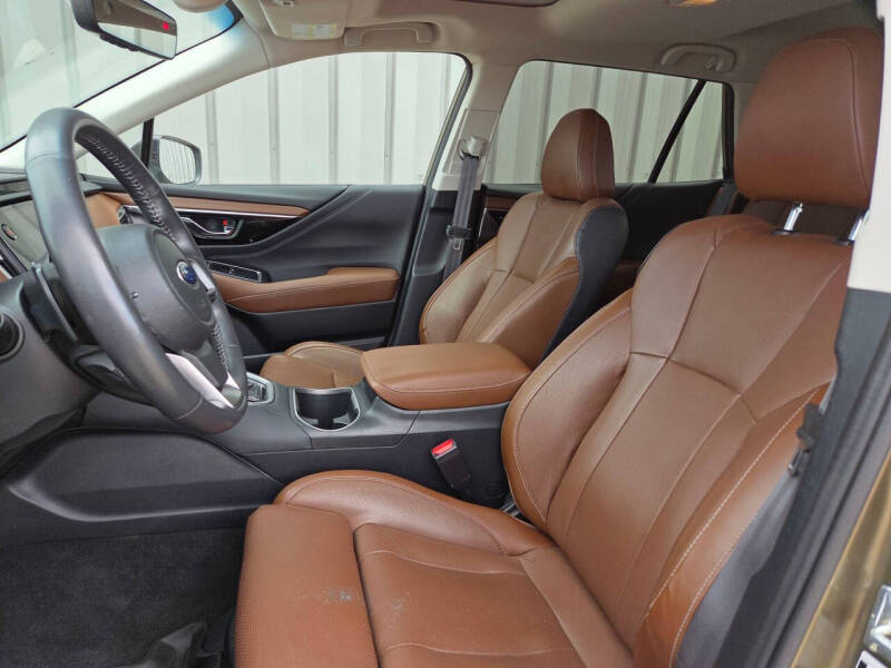 2022 Subaru Outback Touring XT
