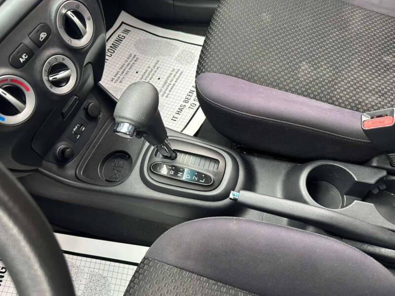 2010 Hyundai Accent Blue