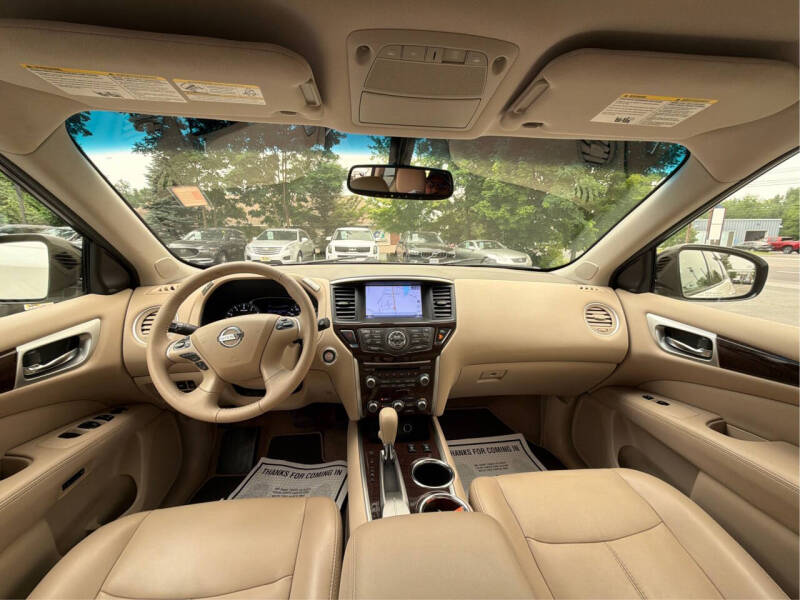 2015 Nissan Pathfinder SL