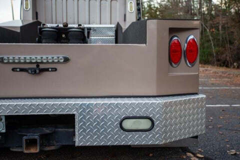 2015 Freightliner M2 106