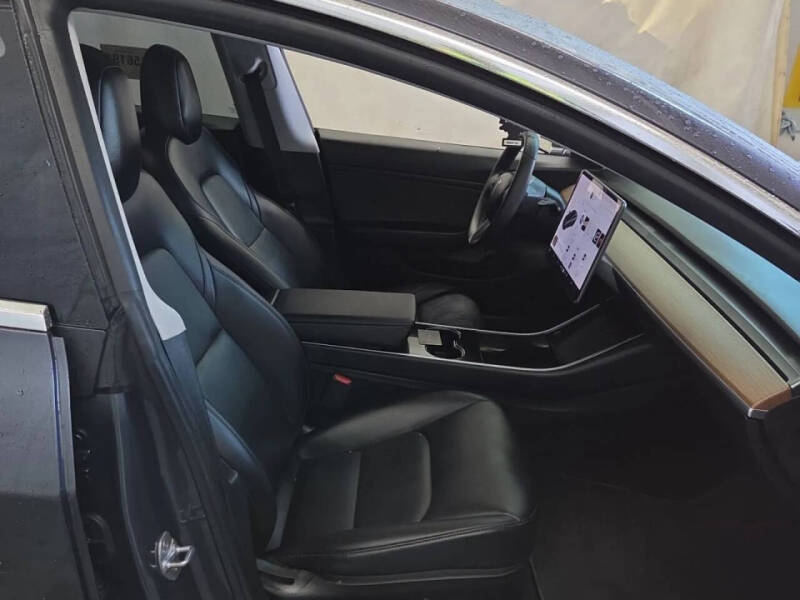 2019 Tesla Model 3 Standard Range Plus