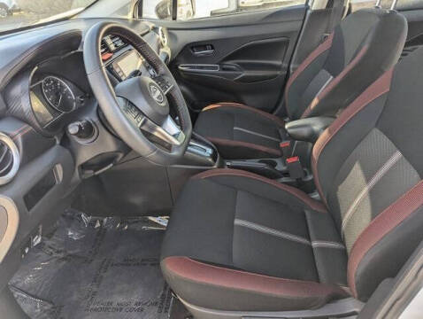 2025 Nissan Versa SR
