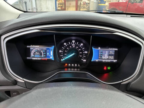 2015 Ford Fusion Hybrid S