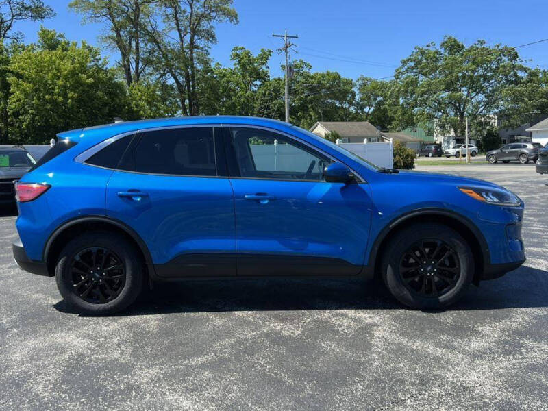 2020 Ford Escape SE