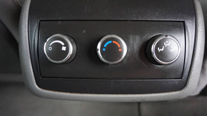 2013 GMC Acadia SLE-1