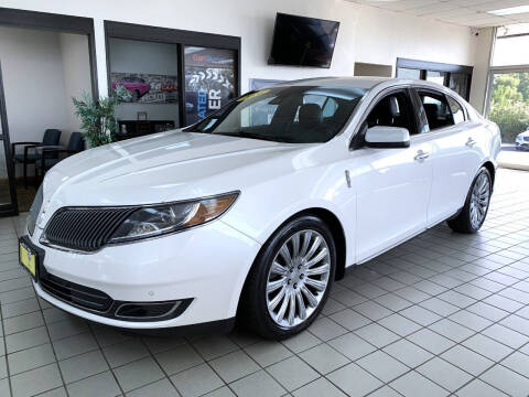 2016 Lincoln MKS