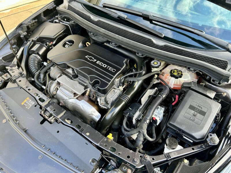 2017 Chevrolet Cruze LT Auto