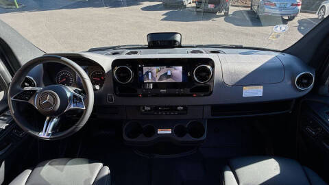 2025 Mercedes-Benz Sprinter