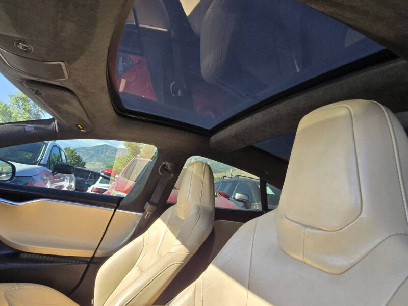 2016 Tesla Model S P90D