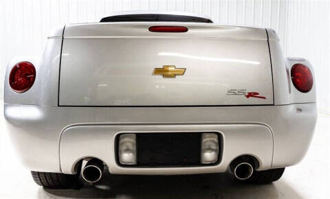 2004 Chevrolet SSR LS