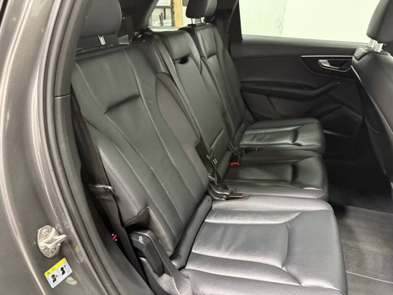 2021 Audi Q7 quattro Premium Plus 55 TFSI