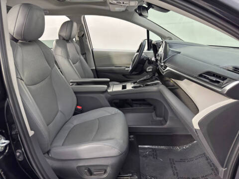 2022 Toyota Sienna Limited 7-Passenger
