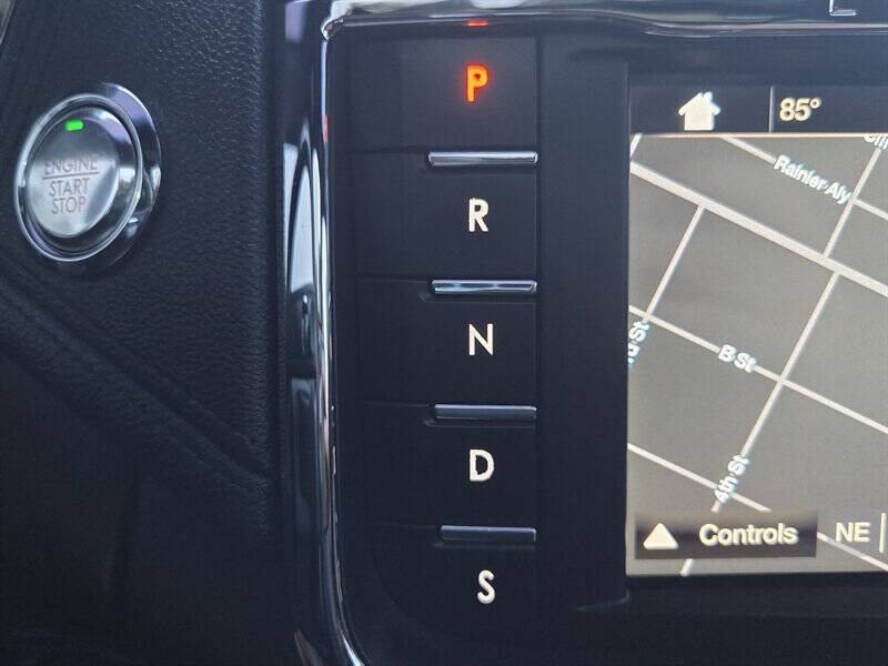 2019 Lincoln Continental Select