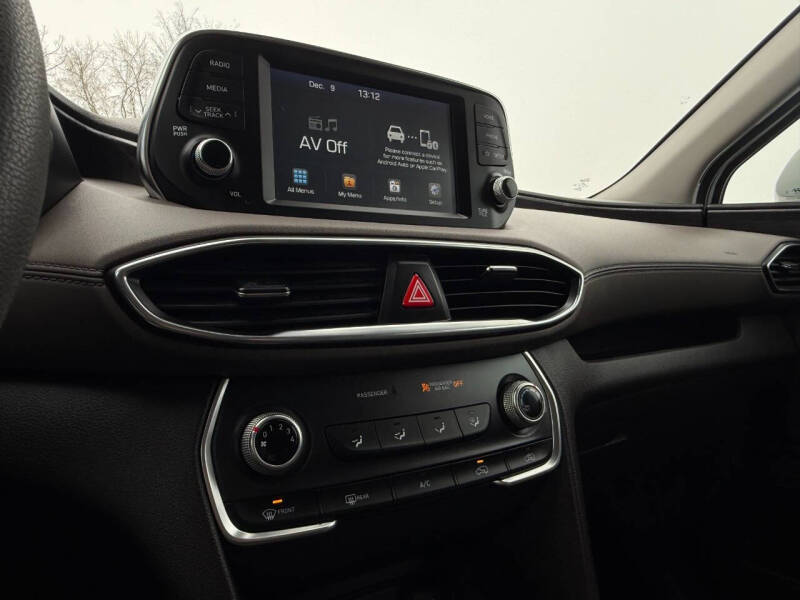 2020 Hyundai Santa Fe SE