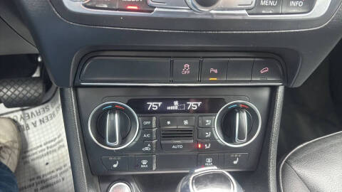 2016 Audi Q3 2.0T quattro Premium Plus