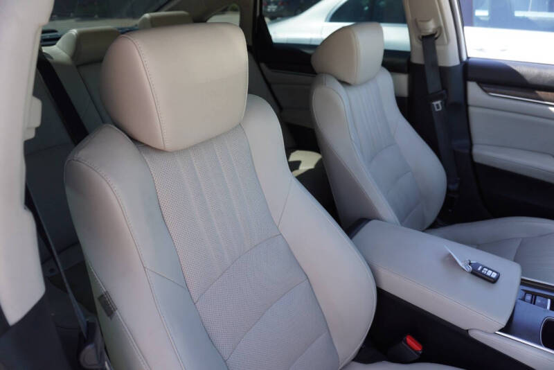 2018 Honda Accord EX-L w/Navi