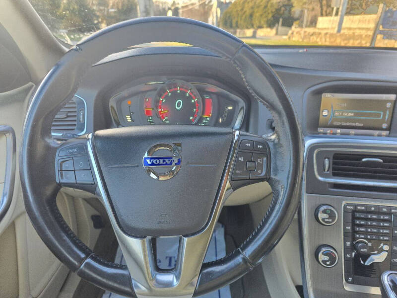 2015 Volvo V60 T5 Premier