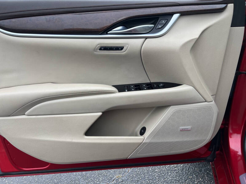 2015 Cadillac XTS Luxury