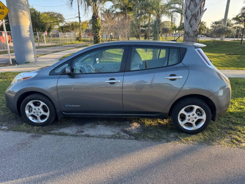 2015 Nissan LEAF S