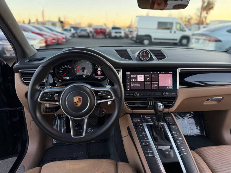 2020 Porsche Macan S