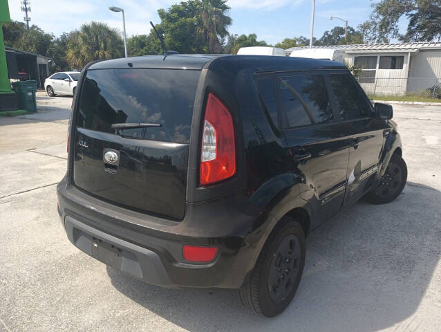 2013 Kia Soul for sale at Auto Outlet Of Manatee in Palmetto, FL