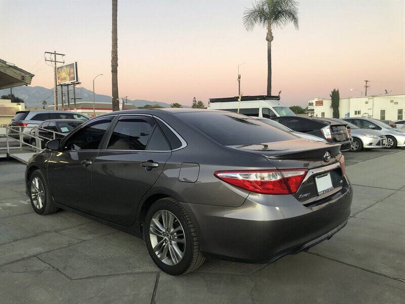 2015 Toyota Camry SE