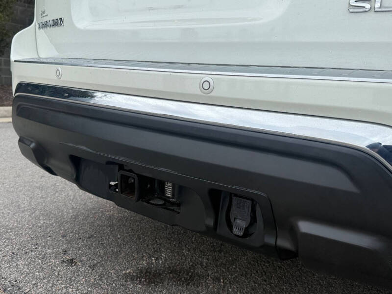 2017 Nissan Pathfinder SL