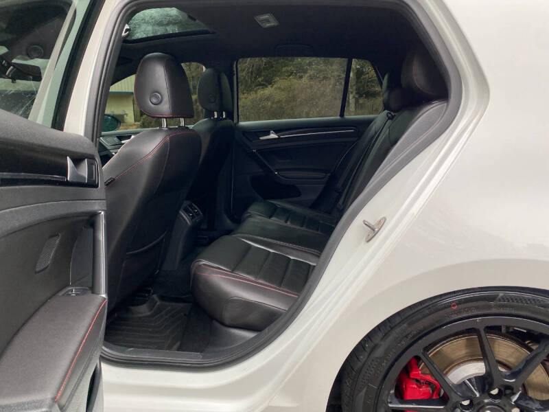 2015 Volkswagen Golf GTI S