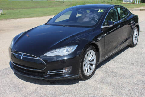 2016 Tesla Model S for sale at Apple Auto in La Crescent MN