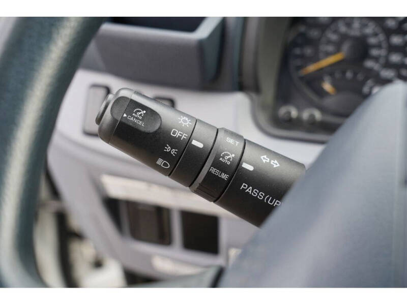 2015 Mitsubishi Fuso FE180