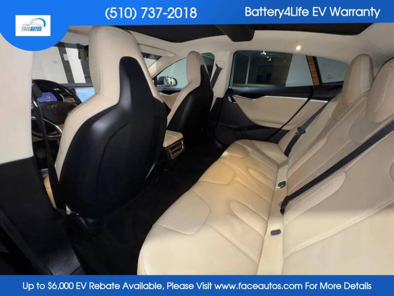 2015 Tesla Model S 85