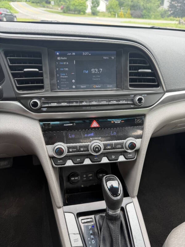 2020 Hyundai Elantra SEL