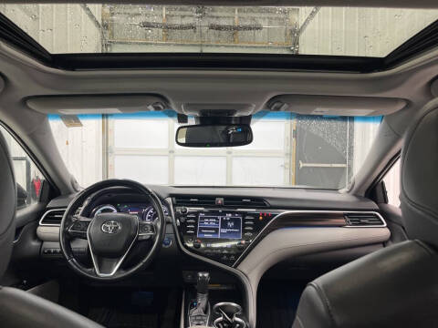 2018 Toyota Camry Hybrid XLE