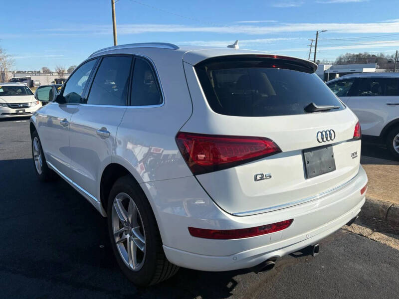 2016 Audi Q5 2.0T quattro Premium Plus