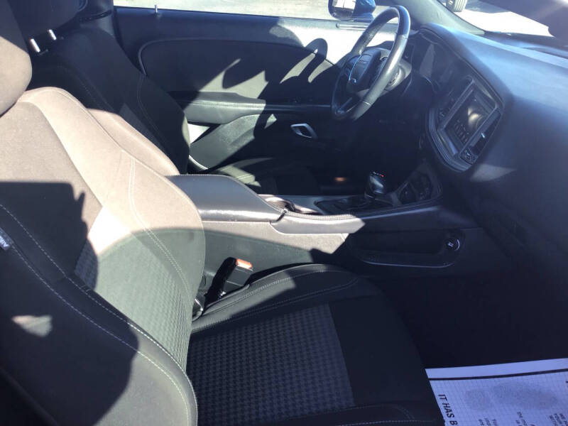 2023 Dodge Challenger SXT