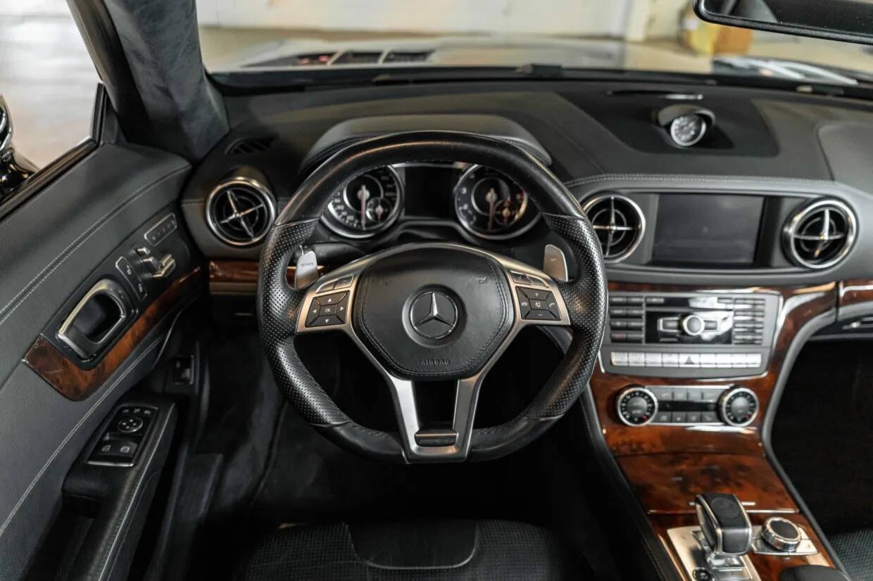 2013 Mercedes-Benz SL-Class 6