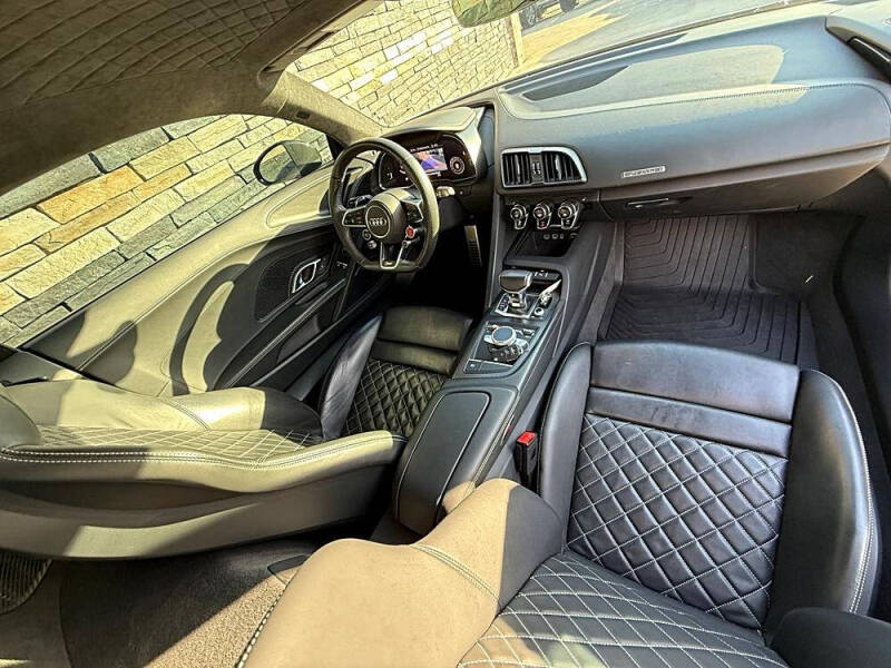 2017 Audi R8 5.2 quattro V10 Plus