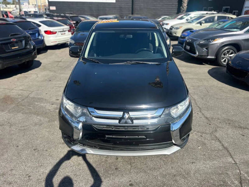 2017 Mitsubishi Outlander ES