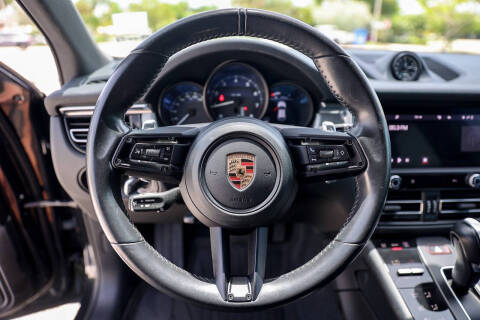 2022 Porsche Macan